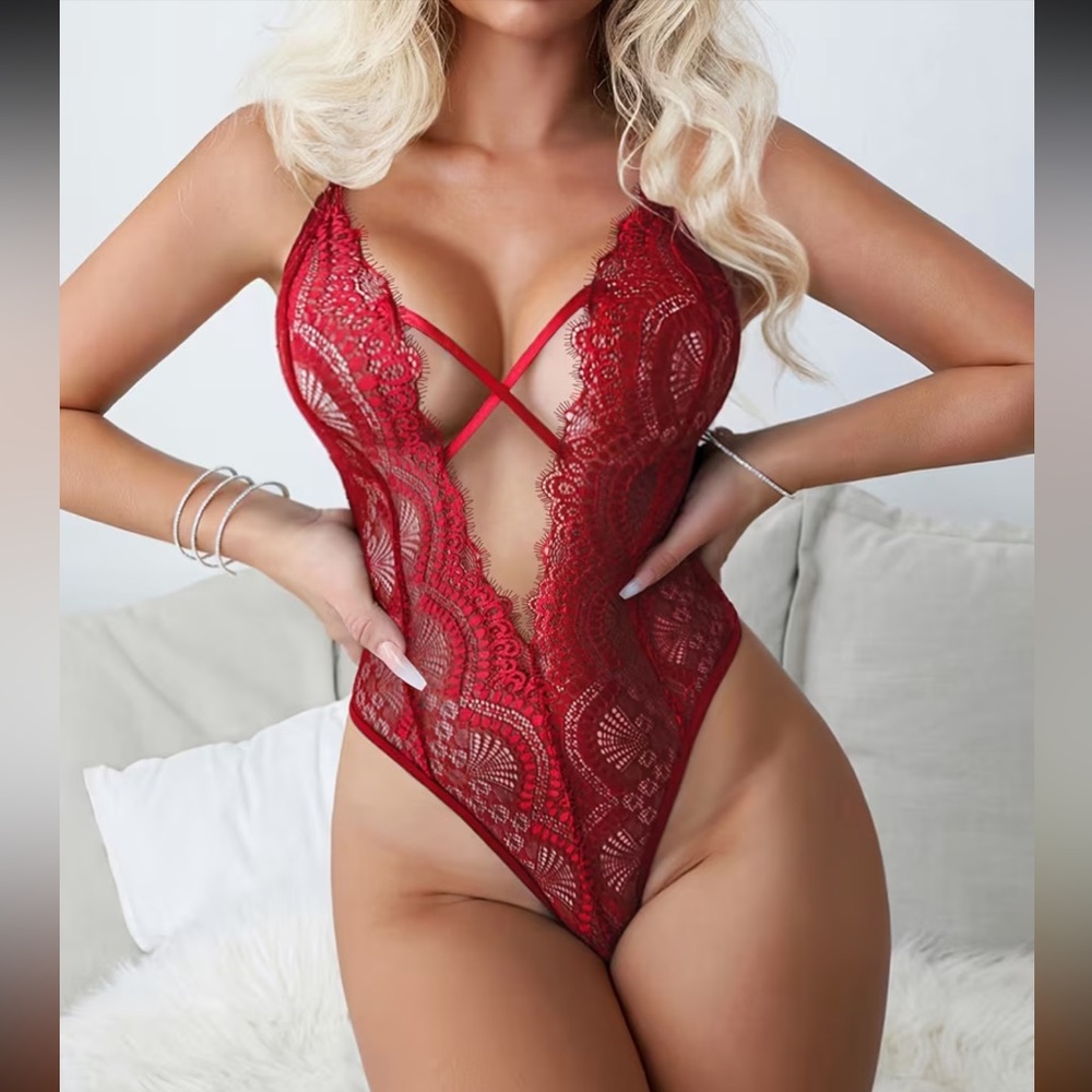Red sexy lace lingerie bodysuit Small New NWT